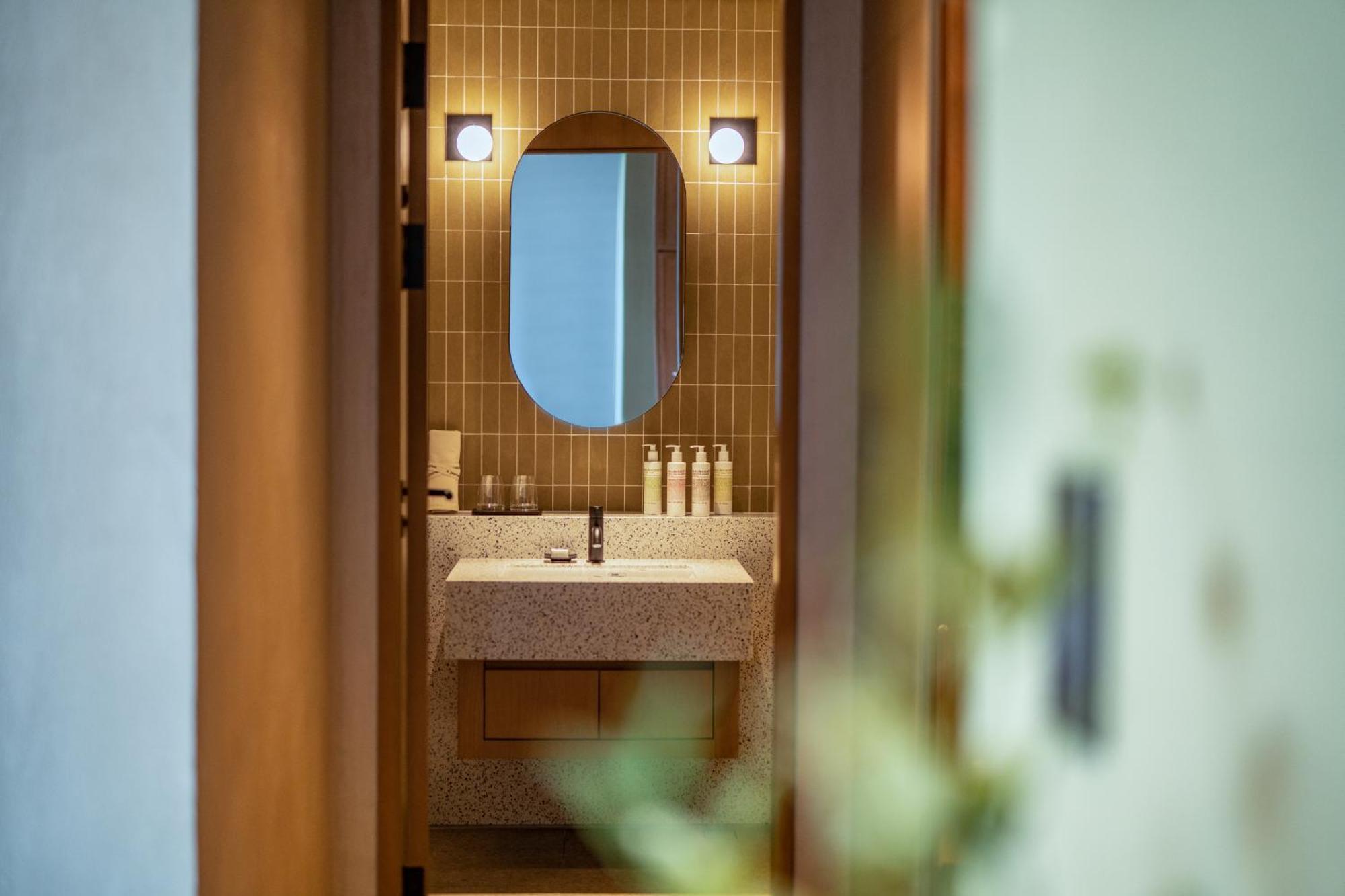 L7 West Lake Hanoi By Lotte - L7 Residences Bagian luar foto